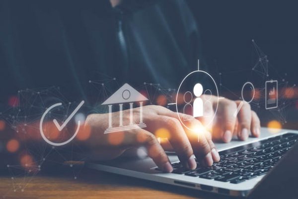 Risk Information & Compliance Solutions Risiken bewerten